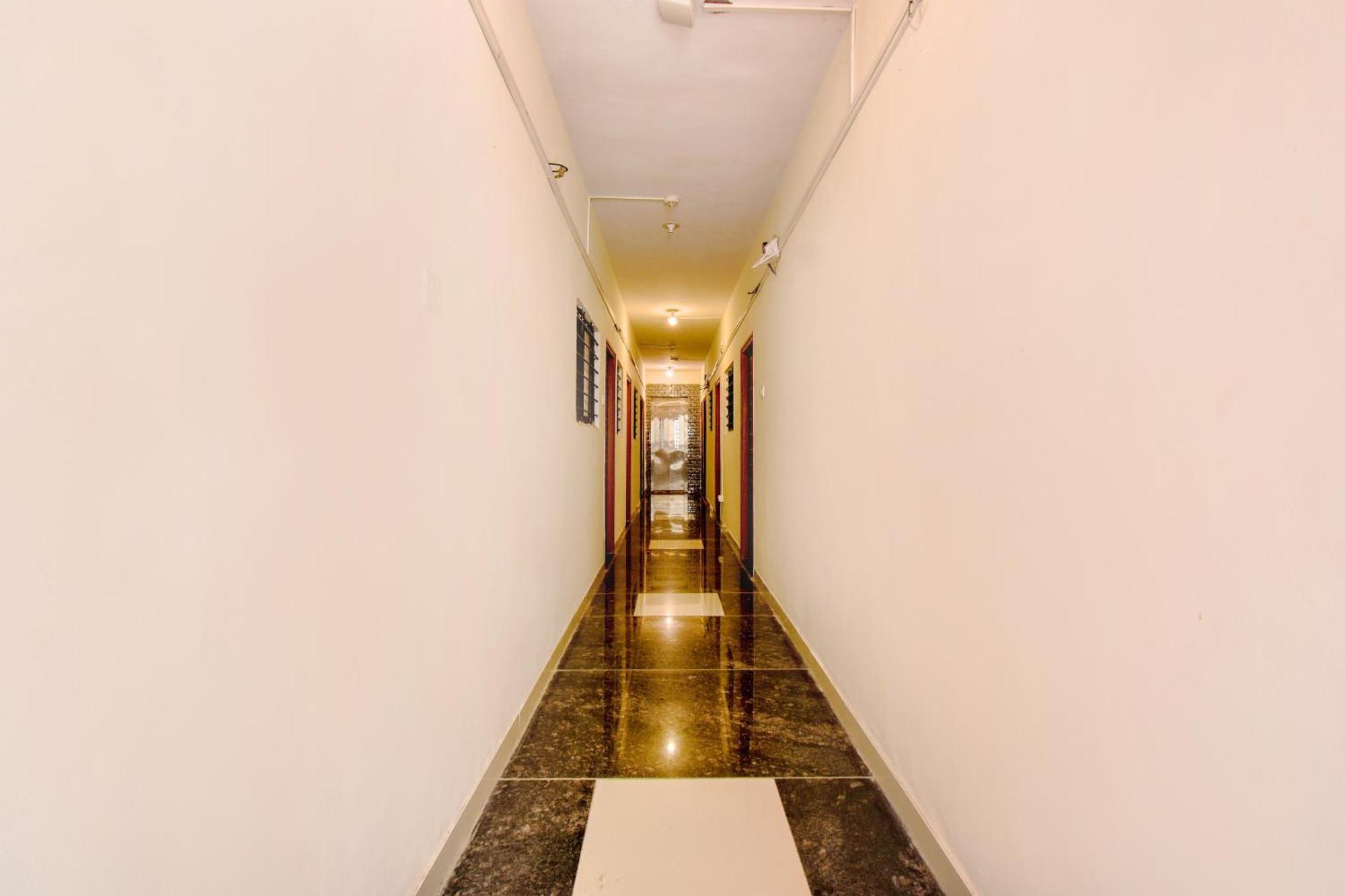 Hotel Fabexpress Srh - Nr Butterfly Park - Hinjawadi Extérieur photo